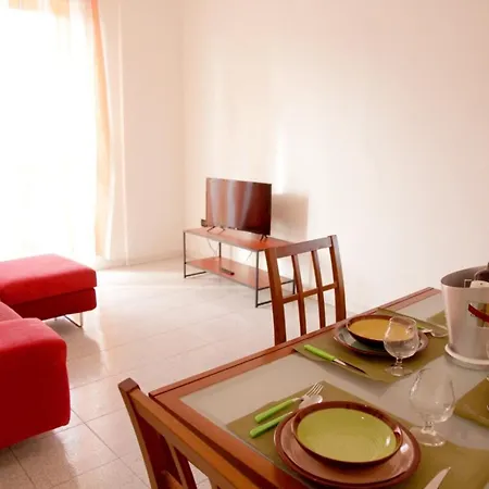 Naviglio House Монтесильвано
